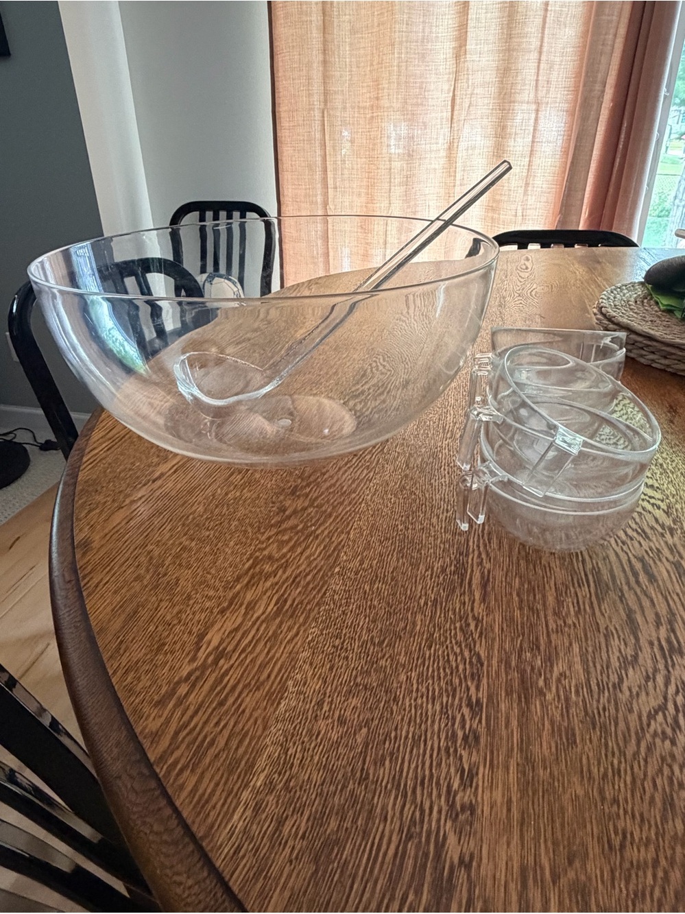 Guzzini Acrylic punch Bowl with Ladle and 8 Nesting Measuring Cups